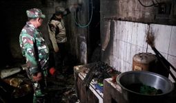 Detik-Detik Dapur Bu Tutik Meledak Akibat Elpiji Bocor, 4 Orang Terluka - JPNN.com