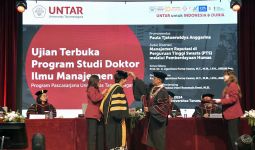 Untar Luluskan Dokter Pertama Ilmu Manajemen, Ini Topik Disertasinya - JPNN.com