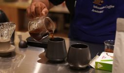 Kemendikbudristek Magangkan LKP Barista di Industri Kopi - JPNN.com