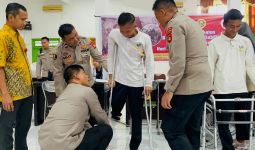 RS Bhayangkara Polda Sumsel Beri Pelayan Kesehatan kepada 113 Penyandang Disabilitas - JPNN.com