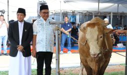 Bank Mandiri Salurkan Daging Kurban ke Daerah Bencana dan Terluar di Momen Iduladha - JPNN.com