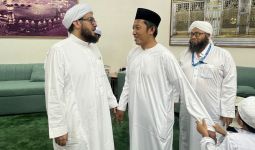 Bertemu Sayyid Ahmad bin Muhammad Al Maliki, Gus Addin Dibekali 14 Kitab - JPNN.com