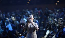 Konser Ruth Sahanaya 40 Tahun Simfoni Dari Hati, Tiket Habis dan Perayaan Monumental - JPNN.com