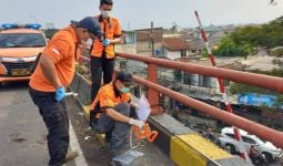 Jumat Dini Hari Tadi Pengguna Jalan Fly Over Cimindi Bandung Gempar - JPNN.com