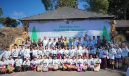 Gandeng Forum Sahabat Emas Peduli Sampah Indonesia, Pegadaian Sebarkan Eco Enzyme di Danau Batur - JPNN.com