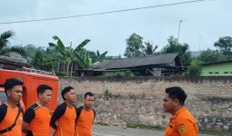 Remaja Hilang Terseret Ombak di Pantai Rio, Tim SAR Gabungan Langsung Bergerak - JPNN.com