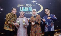 Luar Biasa! Jasa Raharja Raih Predikat Gold di Ajang Bina Mitra UMKM Award 2024 - JPNN.com