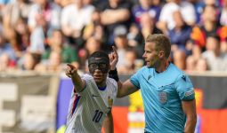 EURO 2024: Kelakuan Kylian Mbappe Ini Tak Pantas Ditiru - JPNN.com