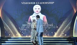 Selamat, Dirut Pertamina Nicke Widyawati Raih Penghargaan di Ajang RA Kartini Awards 2024 - JPNN.com