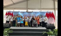 Program Khitanan Massal Dharma Wanita PAM Jaya Melebihi Target - JPNN.com