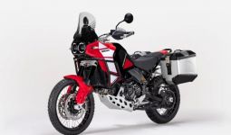 Ducati DesertX Discovery 2025 Makin Andal di Jalur Ekstrem - JPNN.com