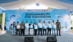 Pelita Air Bersama Pertamina Tanam 10 Ribu Pohon di Jawa Timur - JPNN.com