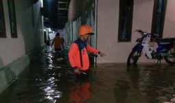 Belasan Ribu Jiwa Terdampak Banjir di Kabupaten Cirebon - JPNN.com