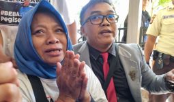 Hakim Mengabulkan Praperadilan Putranya, Ibu Pegi Setiawan Menangis - JPNN.com