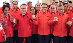 Di NTT, Hasto Sampaikan Alasan Megawati Calonkan Ansy Lema sebagai Bacagub - JPNN.com
