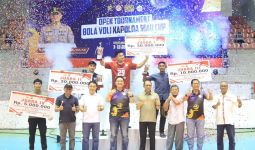 Polres Siak Juarai Bola Voli Putra Kapolda Riau Cup 2024, Bengkalis Juara Putri - JPNN.com