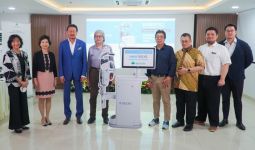 RS Medistra Jakarta Gunakan VELYS Robotic untuk Operasi Implan Lutut - JPNN.com