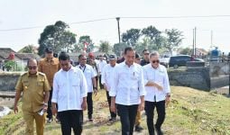 Tinjau Pompanisasi di Lampung, Jokowi: Kita Harus Siap Dahulu sehingga Produksi Beras tidak Turun - JPNN.com