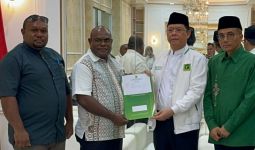 PPP Mendukung Meki Nawipa-Deinas Geley Untuk Maju di Pilgub Papua Tengah 2024 - JPNN.com