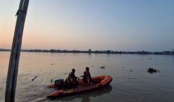 Heboh, Pria yang Hilang Tenggelam Setelah Terjun ke Sungai Musi Diduga Bunuh Diri - JPNN.com