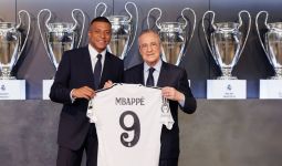 Kylian Mbappe Resmi Diperkenalkan Sebagai Pemain Baru Real Madrid - JPNN.com