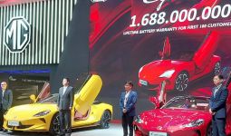 MG Cyberster Melantai di GIIAS 2024, Roadster Listrik Bertenaga 536 Hp - JPNN.com