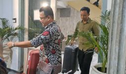 9 Jam Geledah Kantor Wali Kota Semarang, KPK Bawa 2 Koper Besar - JPNN.com