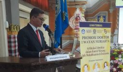 Komikus I Wayan Nuriarta Meraih Gelar Doktor dari Udayana Lewat Epik Mahabharata - JPNN.com