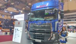 UD Trucks Serahkan 50 Armada Baru ke Perusahaan Logistik di GIIAS 2024 - JPNN.com