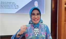 Dhifla Wiyani Raih Gelar Doktor Ilmu Hukum di Universitas Trisakti - JPNN.com