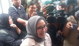 Tak Hadiri Sidang Cerai, Pihak Sarwendah Diberi Satu Kesempatan Lagi - JPNN.com