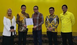 Deden Nasihin-Neneng Efa Didukung Golkar Untuk Maju di Pilkada Cianjur - JPNN.com