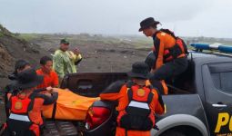 Kecelakaan Perahu di Cilacap, Satu Nelayan Meninggal Dunia - JPNN.com