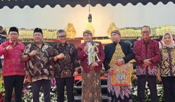 Pidato Membuka Acara Wayang, Hasto Bicara Kekaguman Bung Karno Terhadap Kesenian - JPNN.com