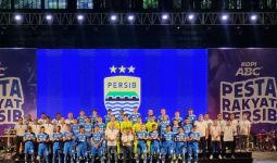 Persib Bandung Perkenalkan Skuad Liga 1 2024/25, Masih Ada Abdul Aziz - JPNN.com