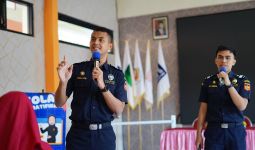 Bea Cukai Kenalkan PKN STAN ke Para Siswa Lewat Kegiatan Customs Goes to School - JPNN.com