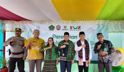 Kemenag Resmikan Kampung Zakat Reworena Barat di NTT - JPNN.com