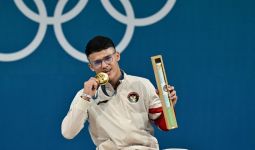 Profil Rizki Juniansyah, Cowok Banten Berkacamata si Peraih Emas Olimpiade Paris 2024 - JPNN.com