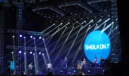 Begini Keseruan Konser Sheila on 7 di Makassar - JPNN.com