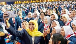 Persma Unair: Khofifah Inspirasi Generasi Muda Jatim dan Pemimpin Perempuan TerbaiK - JPNN.com