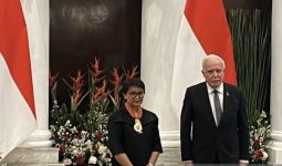 Konsisten Bela Palestina, Menlu Retno Dianugerahi Bintang Penghargaan - JPNN.com