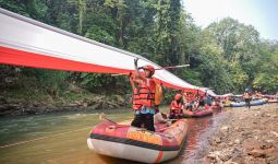 PPN Gelar Aksi Bersih Sungai Ciliwung dan Kibarkan Bendera 79 Meter - JPNN.com