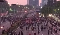 Demo Penolakan Revisi UU Pilkada Masih Berlangsung, Massa Pelajar STM Bertambah - JPNN.com