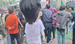 Juki si Karakter Komik Ikut Demo di Depan DPR - JPNN.com