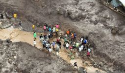 Banjir Bandang Terjang Dua Desa di Ternate, Tujuh Orang Meninggal Dunia - JPNN.com