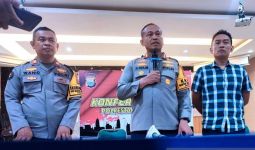 2 Orang Ditetapkan Tersangka Setelah Merusak Mobil Polisi Saat Demo Tolak RUU Pilkada - JPNN.com