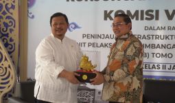 Pj Bupati Sumedang Siap Dukung Upaya Komisi V DPR Optimalkan Kinerja UPPKB Tomo - JPNN.com