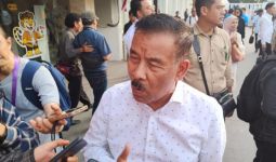 Anaknya jadi Cawagub Jabar, Haji Umuh Tak Melibatkan Persib - JPNN.com