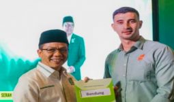 Guru Ngaji dan Petani Kompak Berkumpul, Antusias Antar Dadang – Ali Syakieb ke KPUD - JPNN.com