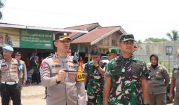 TNI-Polri Jaga Tahapan Pilkada di Indragiri Hulu, Dilarang Berfoto dengan Bakal Calon - JPNN.com